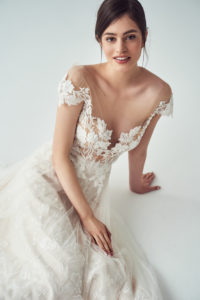 Brautkleid mit Tattoospitze