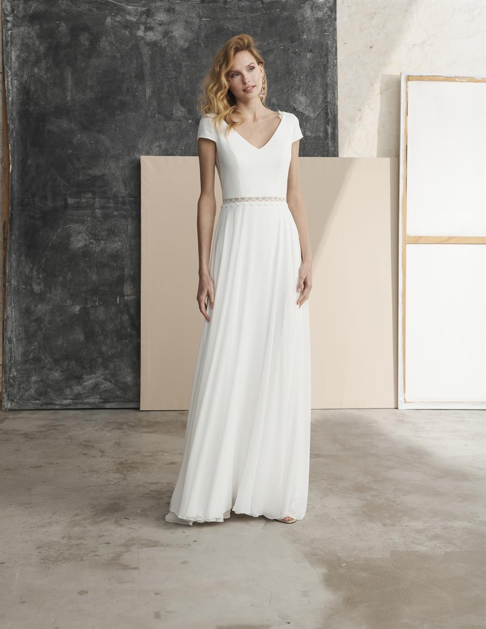 Schlichtes Brautkleid